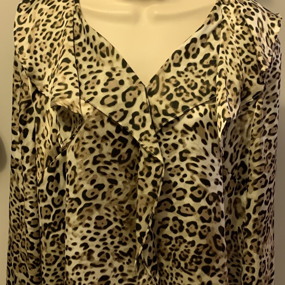 NEW Jones New York Leopard Top